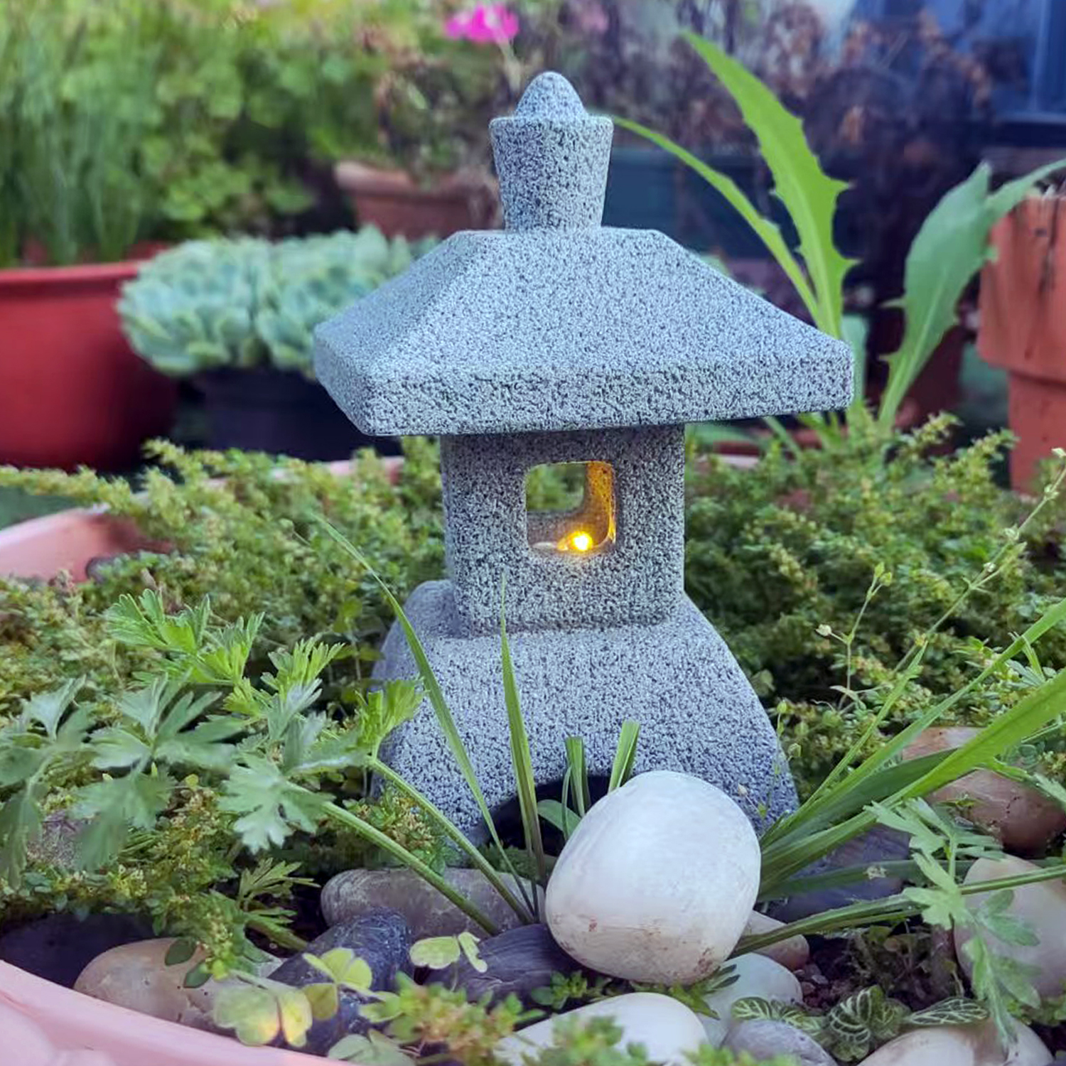 Japanese Lantern Pagoda Statue - Bonsai Garden Japan review and price